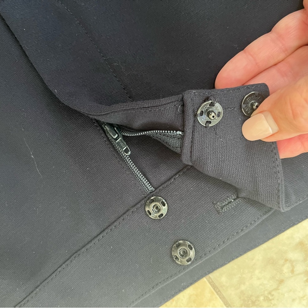 AKRIS punto Women’s Slacks - Picture 3 of 11